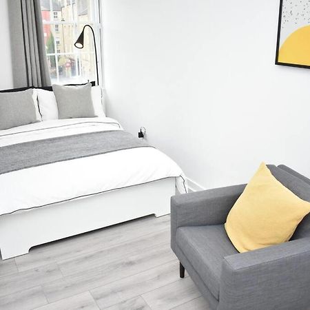 Modern & Bright 1 Bed For 4 Close To City Centre! Единбург Екстер'єр фото